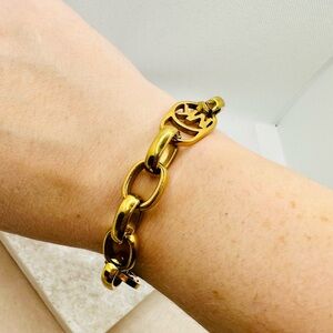 EUC Michael Kors Vintage Gold-Toned Chunky Linked Chain Toggle Bracelet